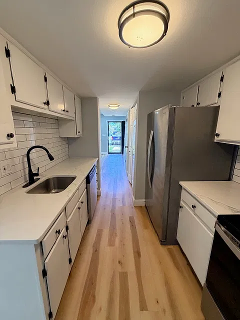 Taylor - 429 Summer Park Crescent - 1 — Photo 2