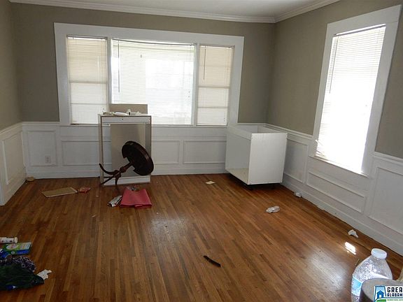 3rd image of 5616 Avenue I