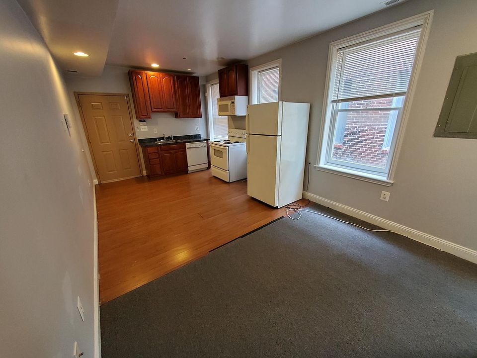 Living room/ Kitchen angle 1