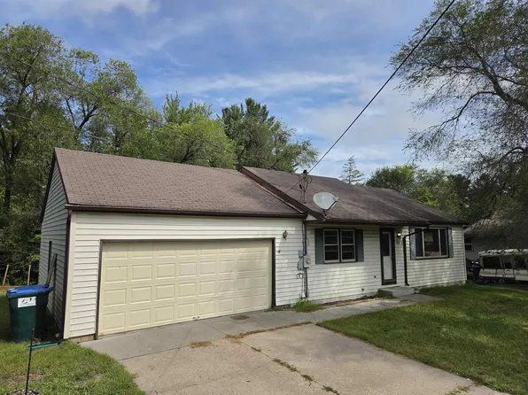 420 W Division St, Wautoma, WI 54982