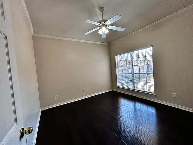 Third bedroom, view to backyard