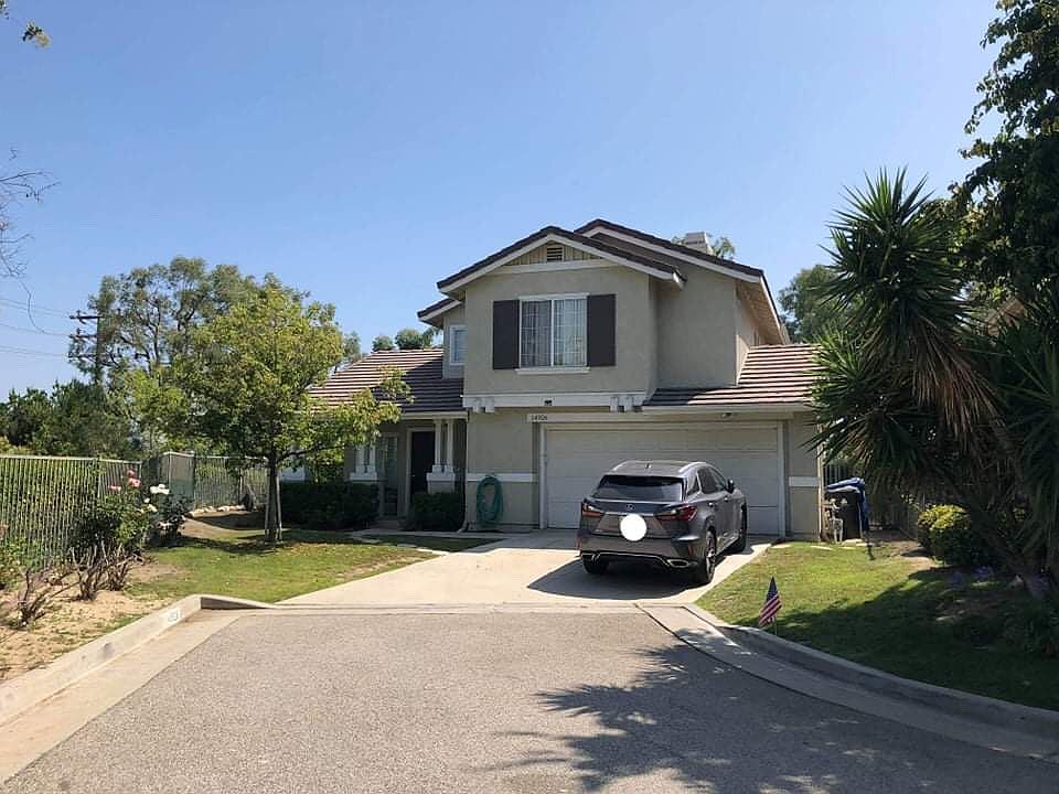 1st image of 14926 Canyon View Ct