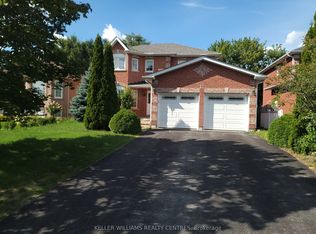 32 Amberview Dr #BASEMENT, Georgina, ON L4P 3X8