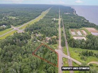 Lakewood Rd, Duluth, MN 55804