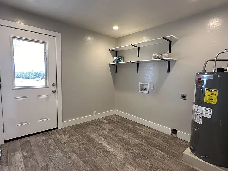 2883 N Bigler Ave — Photo 14