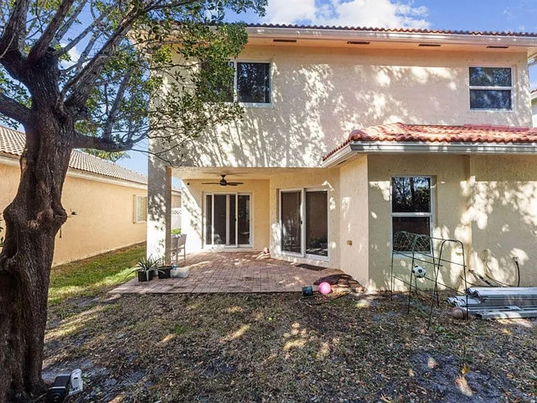 6384 Adriatic Way — Photo 17