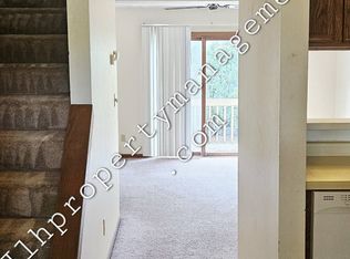 3119 Loras Dr APT 3, Freeport, IL 61032