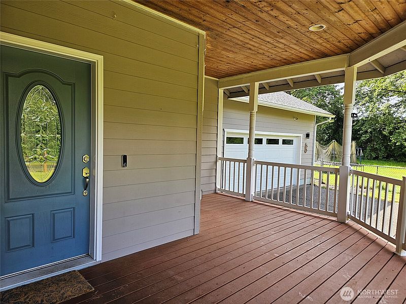 4th image of 55 Allen Road