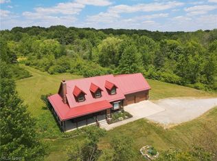 9550 Taylor May Rd, Chagrin Falls, OH 44023