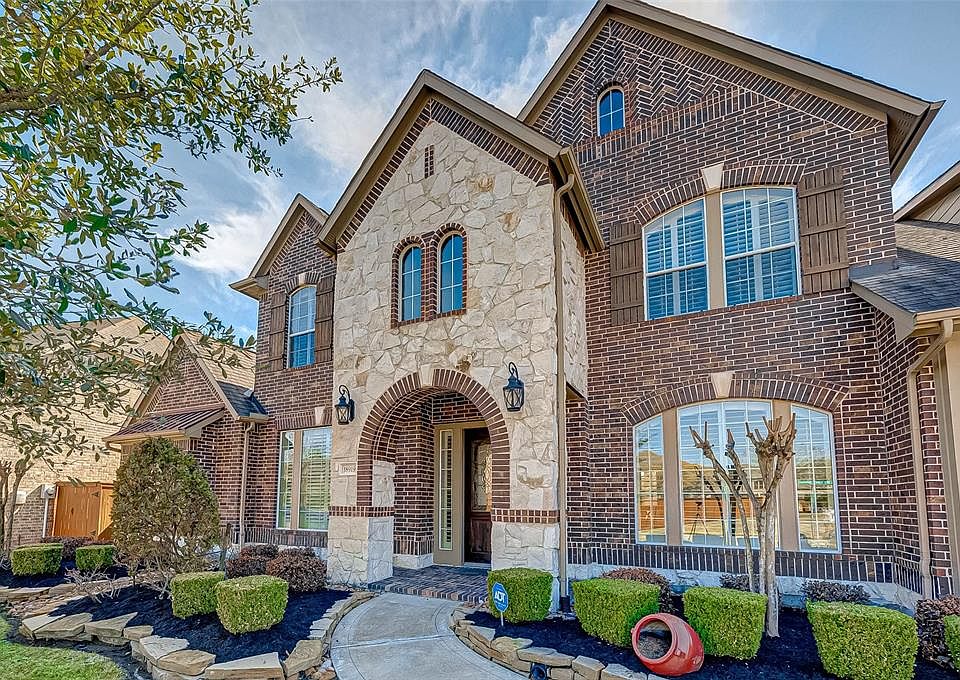 Welcome to your 4 bedroom, 3 full + 1 half bath Home in the resort style neighborhood of Towne Lake in Cypress, TX