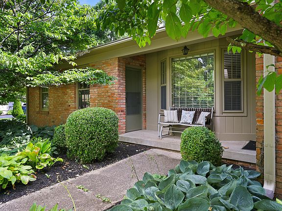 5th image of 821 Cahaba Rd