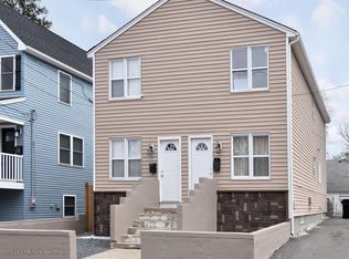 32 Grover St, Providence, RI 02909
