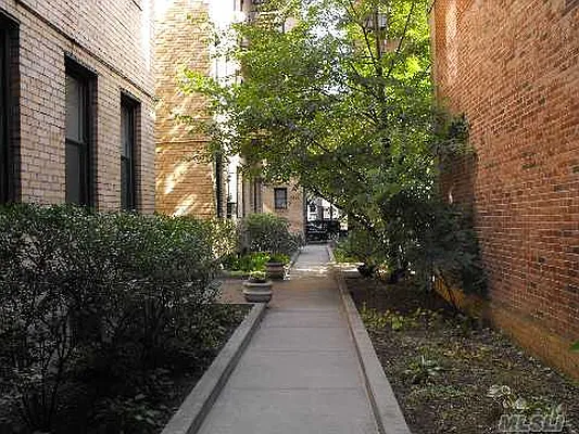 Sold by Rainbow Realty of NYC | media 23