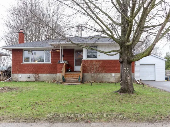 75 Winnifred St N, Smiths Falls, ON K7A 2N8