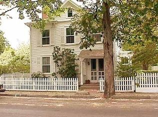 206 Madison St, Sag Harbor, NY 11963
