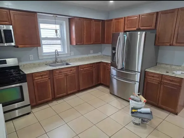 33-35 Glover Ave, Paterson, NJ 07501