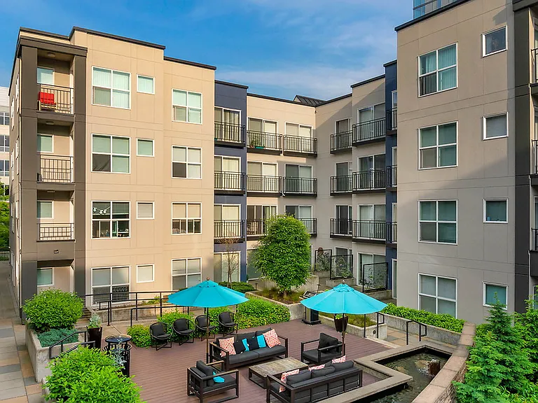 Ellington at Bellevue — Photo 4