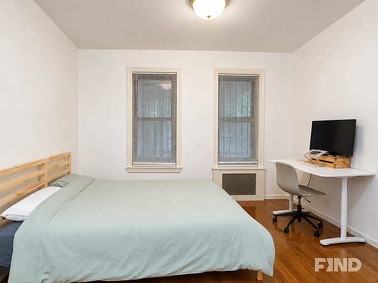 623 41st St #1 — Photo 7