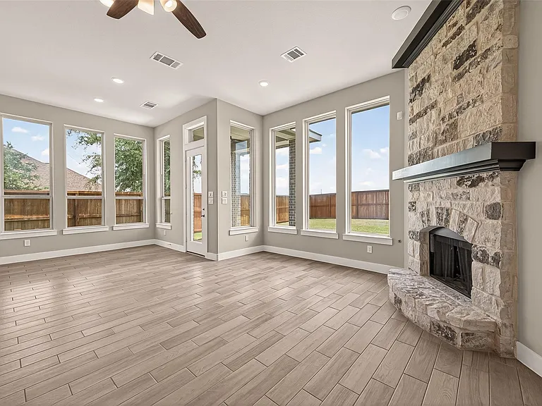 2619 Lilac Point Ln — Photo 11