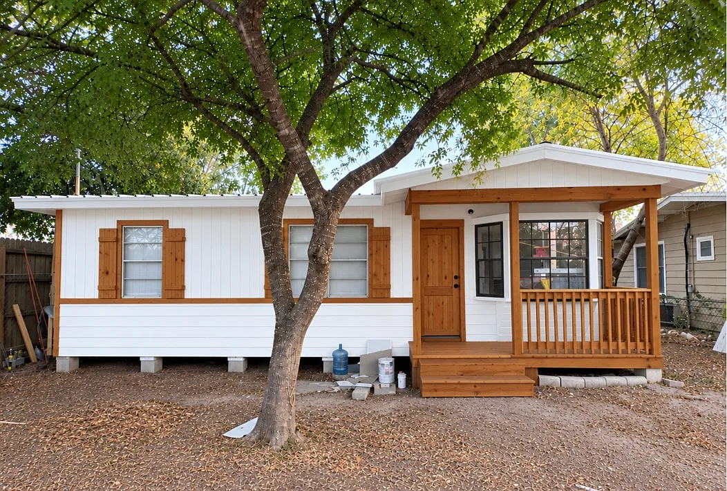 3 bed, 816 sqft, $1,150 — Photo 2