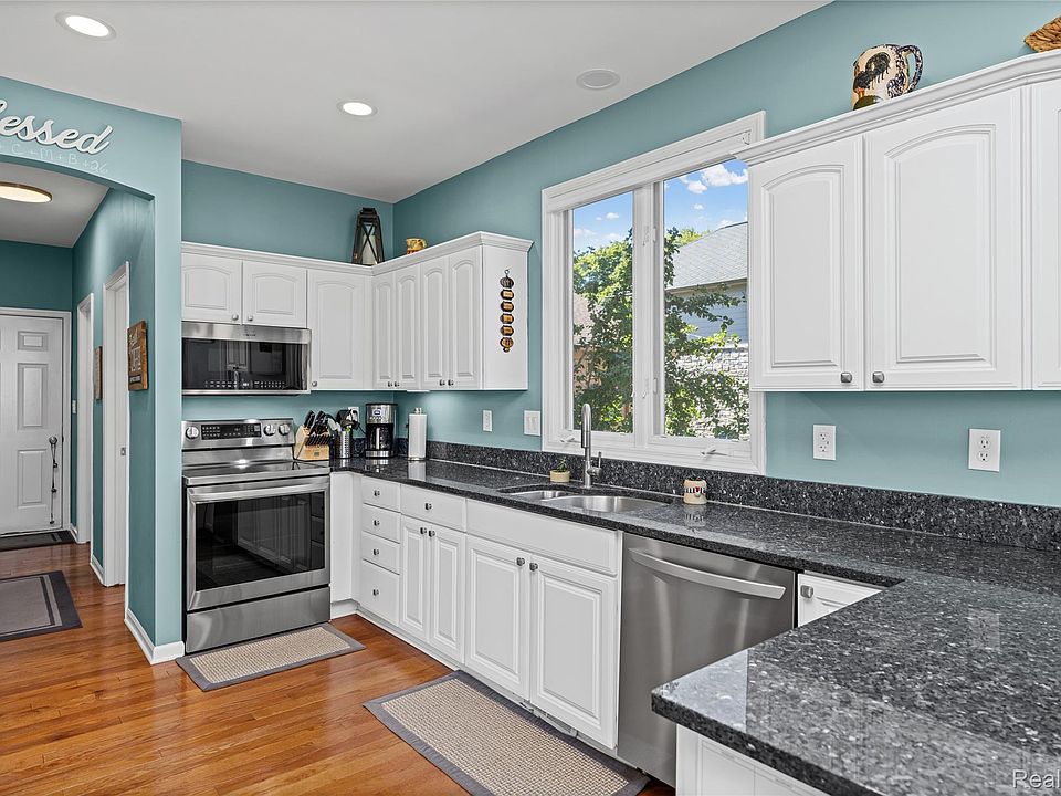 810 Wolverine Dr, photo 23