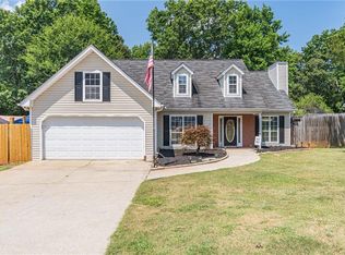 4872 Hunt Club Dr, Flowery Branch, GA 30542