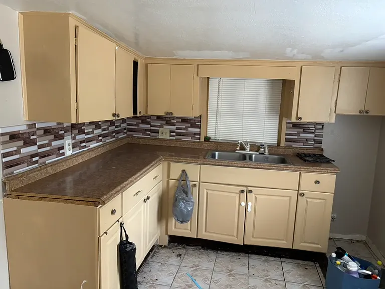 503 W Humphrey Ave — Photo 5