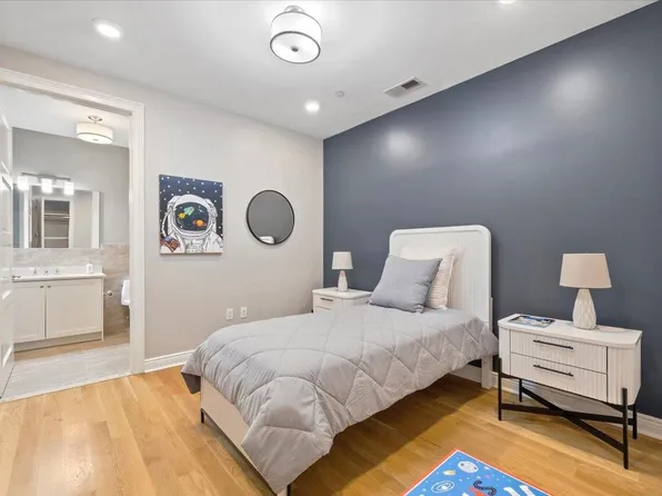 9 Somerset Lane image 34 of 46