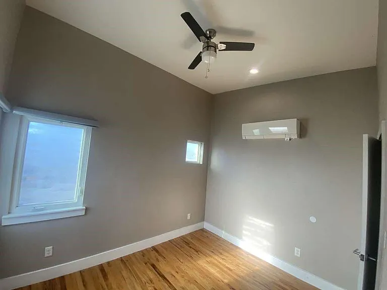 1416 Dumble St — Photo 7