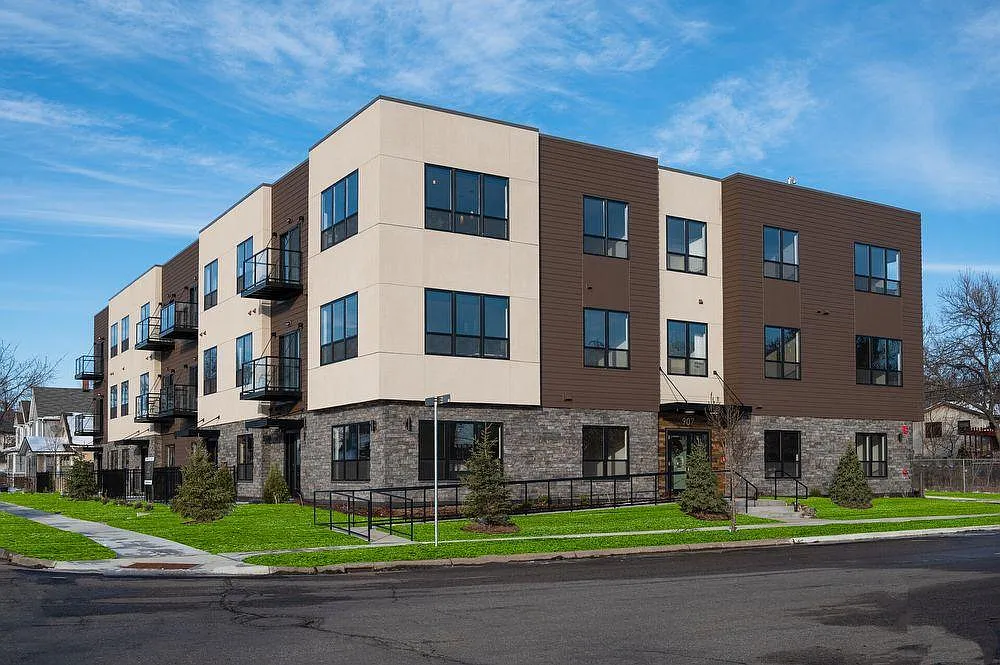 2 bed, 1380 sqft, $2,495 — Photo 1