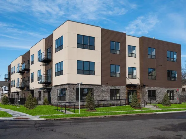 907 Winter St NE, Minneapolis, MN