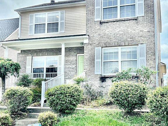 5th image of 184 Acorn Falls Dr