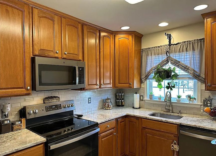 1st image of 2729 Harvest Dr W #A