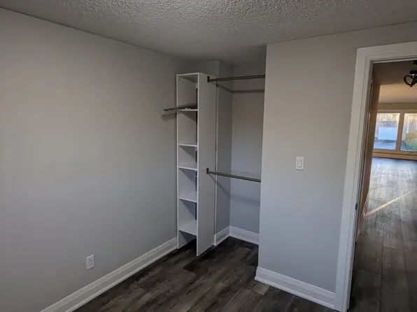 5072 University Ave, Niagara Falls, ON L2E 7B7