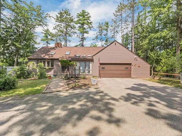 135 South Shore Drive, Hopkinton, NH 03229