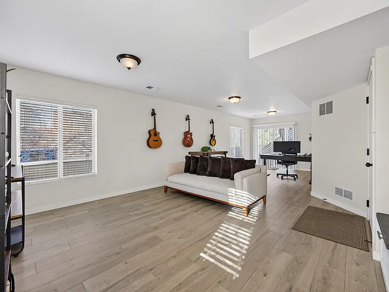 4438 Vindaloo Dr — Photo 3