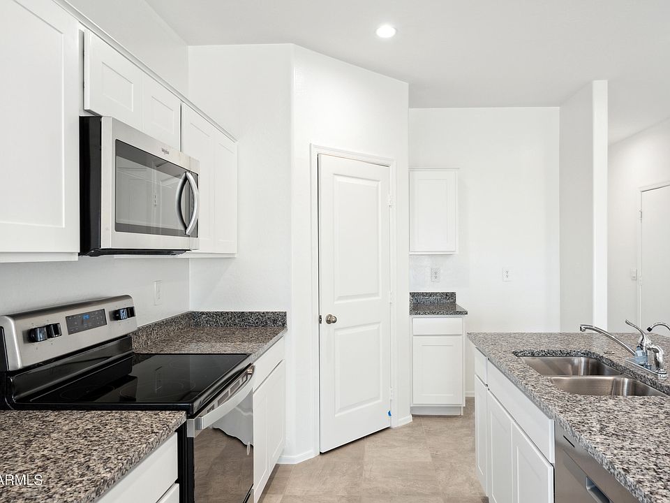 1st image of 1552 E LARDNER Drive
