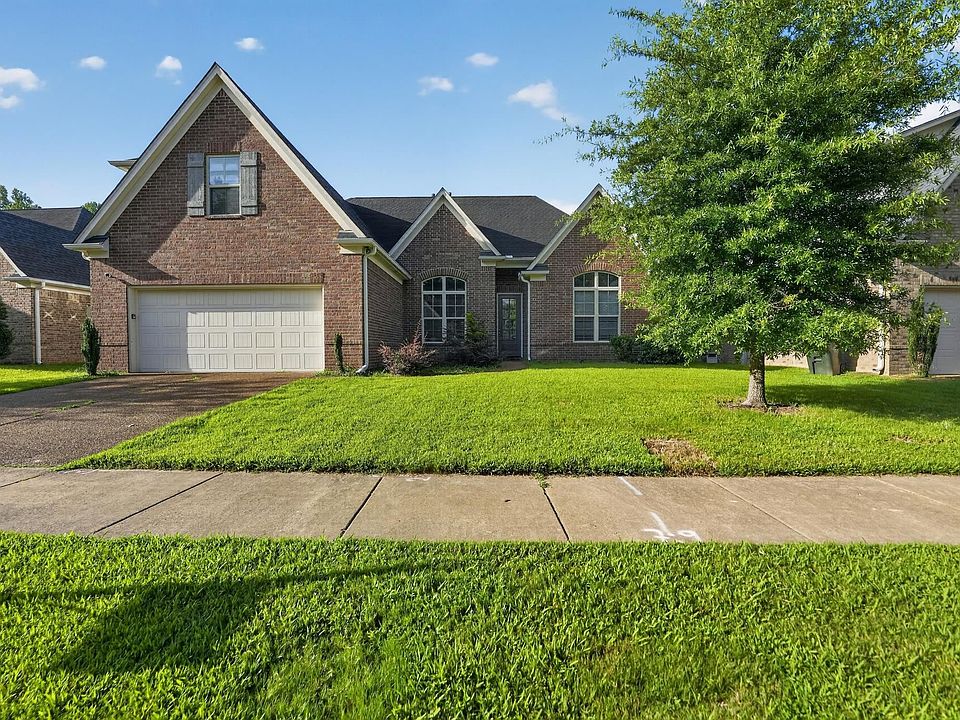 1st image of 7931 Country Lake Dr