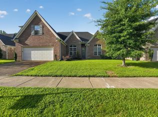7931 Country Lake Dr, Bartlett, TN 38133