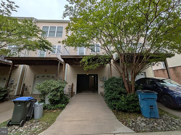 25015 Riding Center Dr — Photo 39