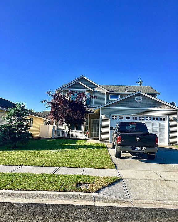 1st image of 12705 NE 51st St
