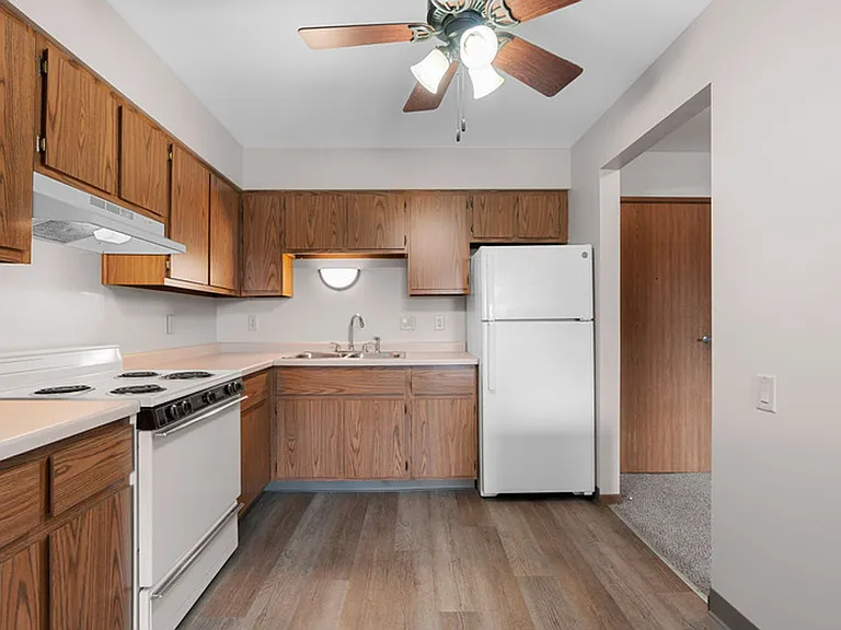 Mayville Heights Apartments is a convenient 55+ senior living community with HEAT AND WATER INCLU... — Photo 9