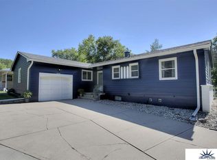 7624 Evans St, Omaha, NE 68134