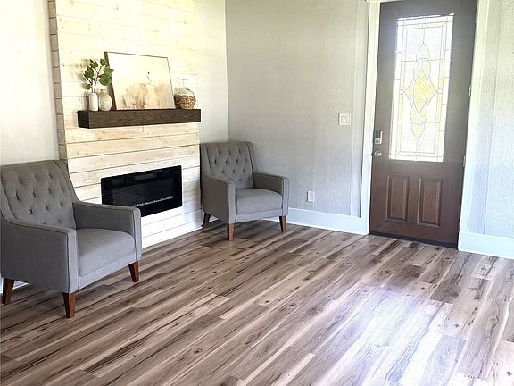 5th image of 1029 W Shepherd St
