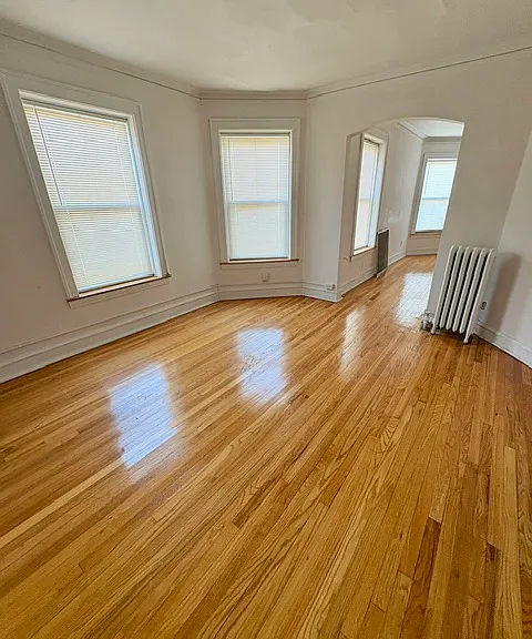 3302 Clinton Ave #2E — Photo 4