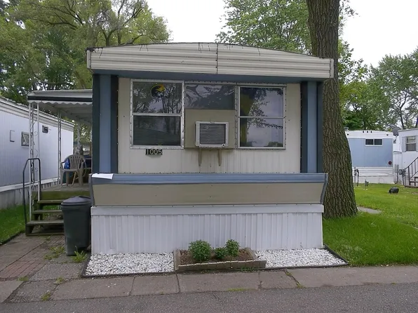 1005 Candace Ln, Madison Heights, MI 48071