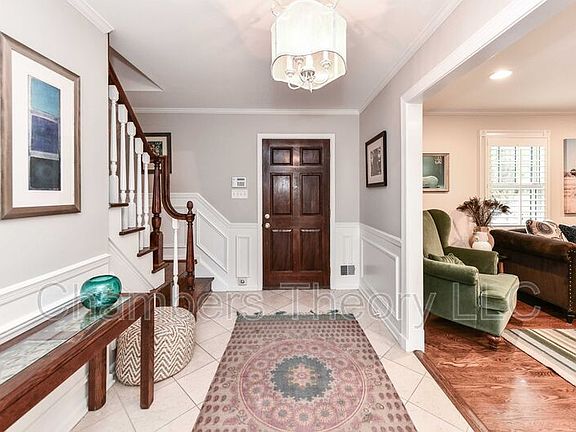 4th image of 9804 Bridleridge Ct