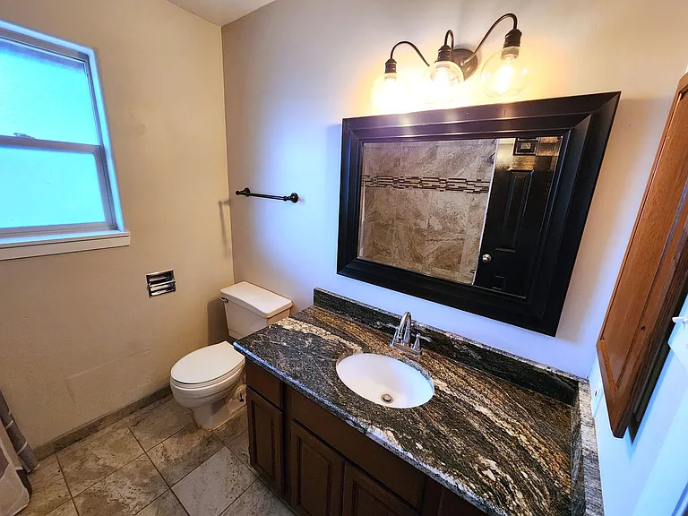 1795 Carlyle Dr — Photo 26