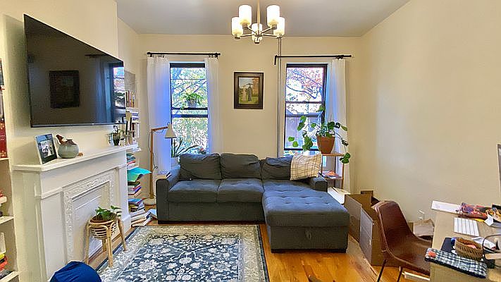 1st image of 81 Underhill Ave APT 2R