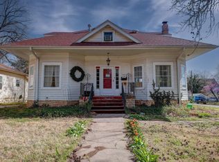 1401 E 5th Ave, Winfield, KS 67156